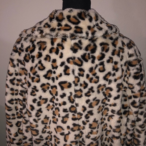 Leopard Print Faux Fur Coat - Picture 7 of 7